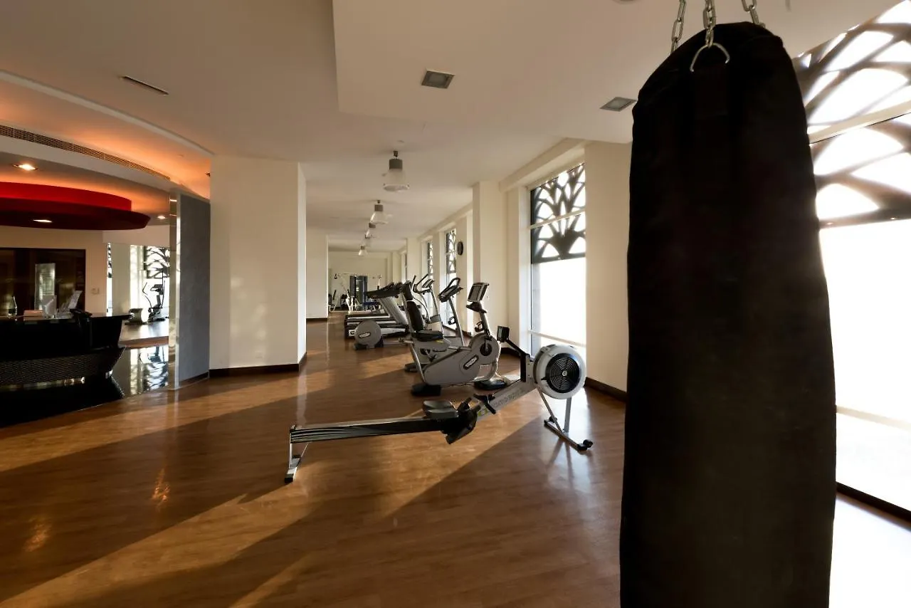 La Suite Dubai Hotel & Apartments